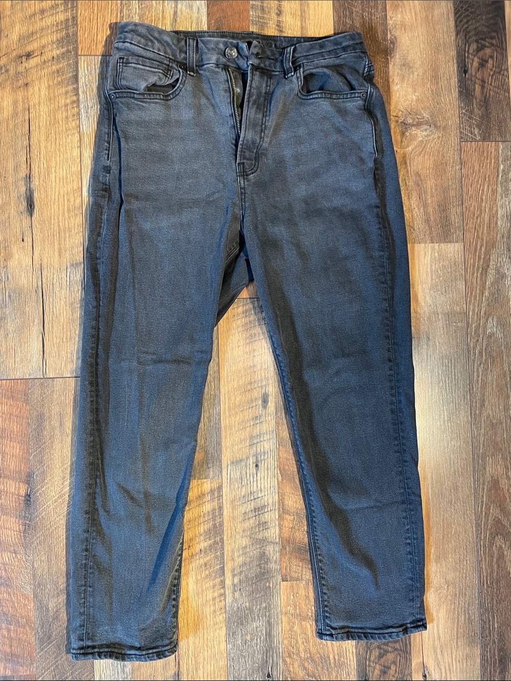 American Eagle Curve Mom Jean Stretch Jeans - Women’s 6 Short